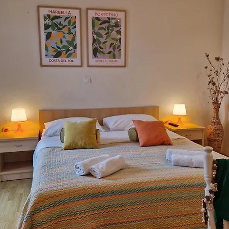 Ivona Apartment *