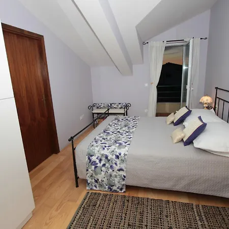 Apartment Ivona